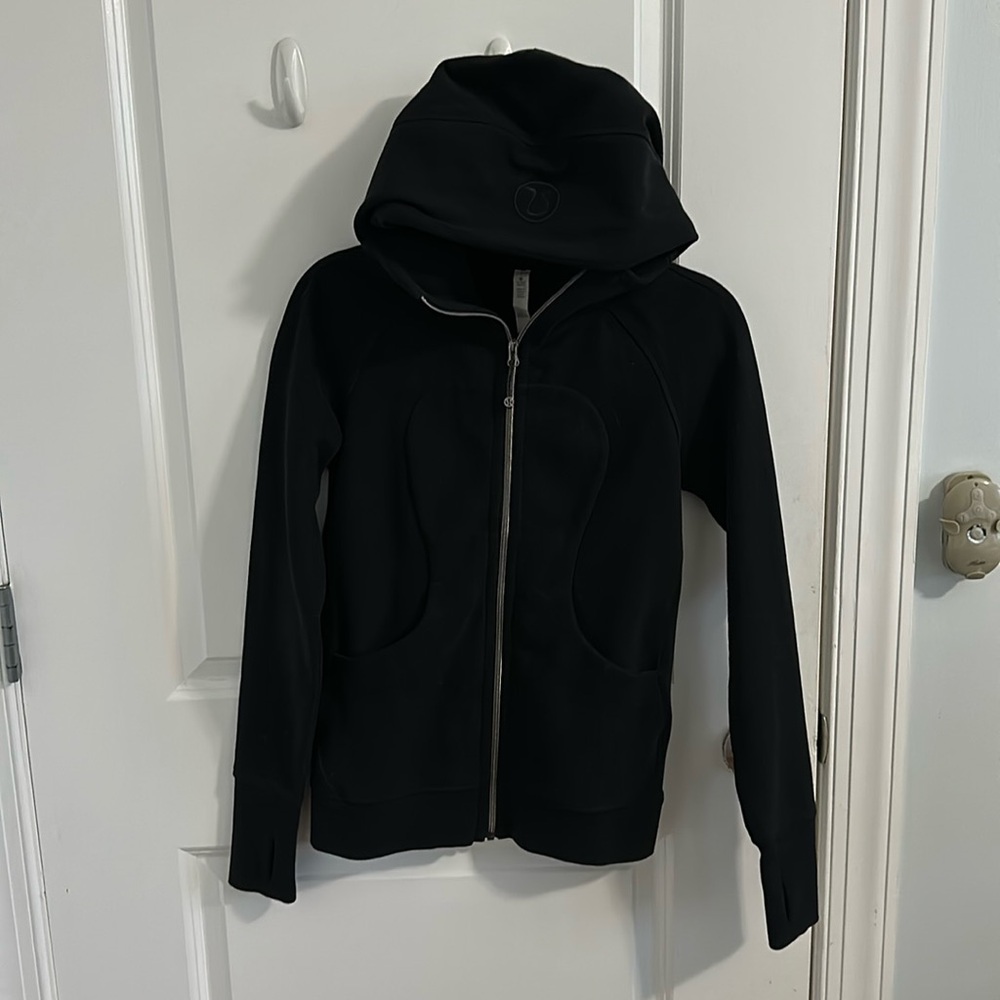 Like New Lululemon black heavy cotton sweatshirt- Size 6